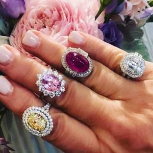 Meet your Posher, Denise